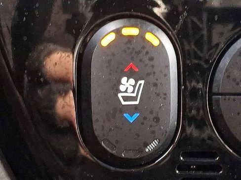 Certified 2019 Kia Soul + w/ Primo Package image 28