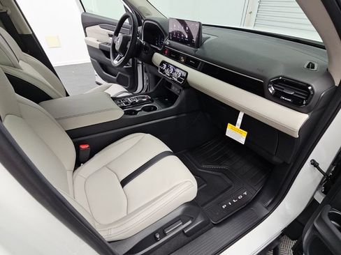 New 2026 Honda Pilot Touring image 40