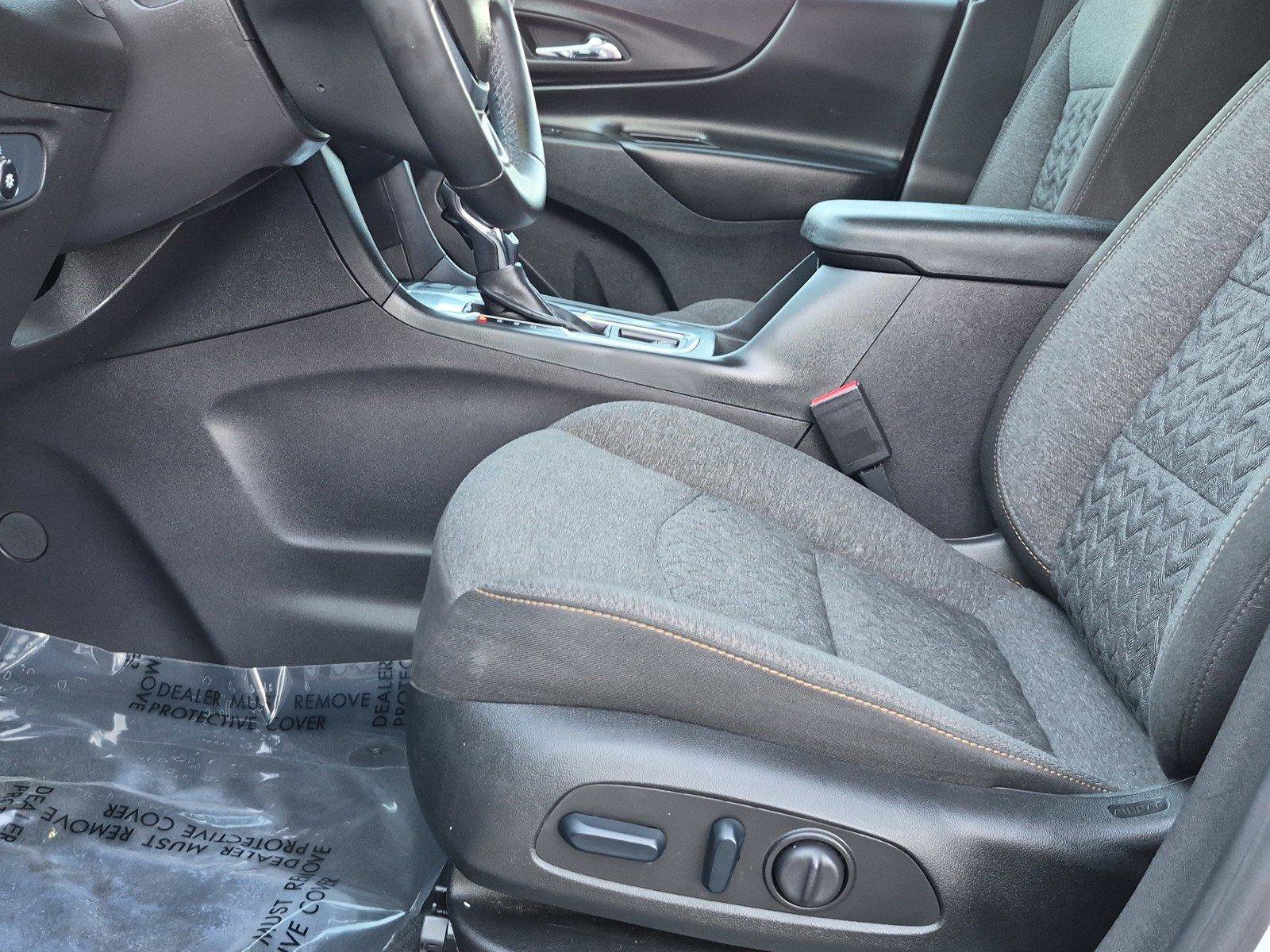 Used 2024 Chevrolet Equinox LT FWD image 18