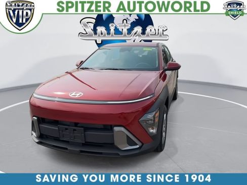 Used 2024 Hyundai Kona SE AWD/4WD image 3