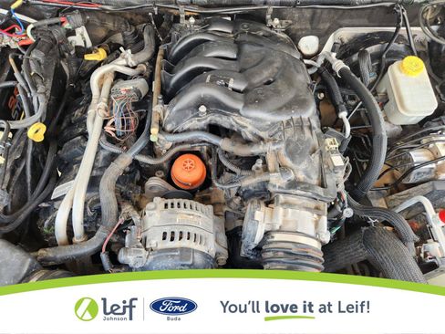 Used 2015 Jeep Wrangler Sport w/ Connectivity Group AWD/4WD image 31