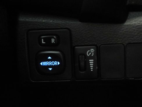 Used 2017 Toyota Corolla XLE FWD image 16