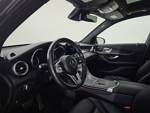 Used 2022 Mercedes-Benz GLC 300 GLC 300 image 6