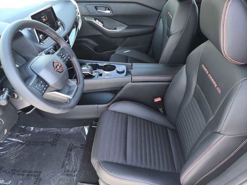 Used 2026 Nissan Rogue SV w/ Rock Creek Premium Package image 15