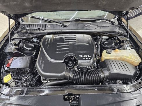 Used 2021 Dodge Challenger SXT RWD image 40
