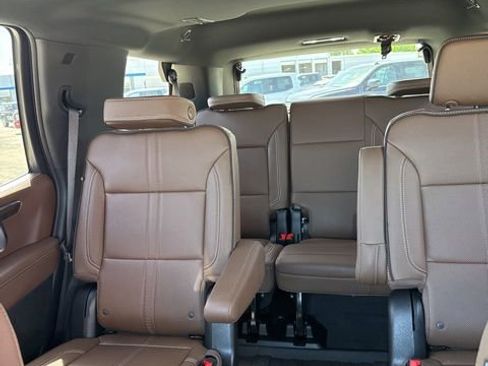 Used 2026 Chevrolet Tahoe High Country AWD/4WD image 20