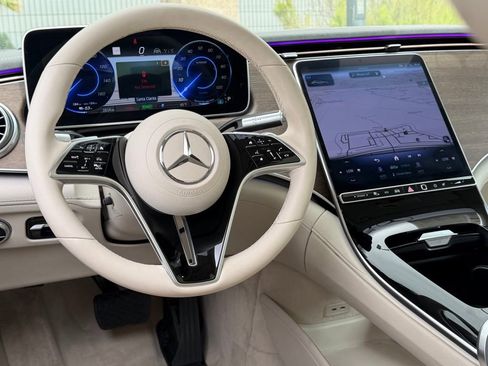 Used 2023 Mercedes-Benz EQS 450+ 4MATIC Sedan image 26