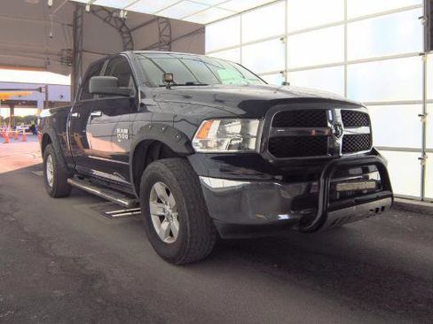 Used 2017 RAM 1500 Classic SLT AWD/4WD image 2