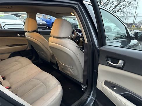 Used 2016 Kia Optima LX image 18