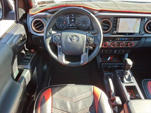 Certified 2020 Toyota Tacoma TRD Sport w/ TRD Premium Sport Package AWD/4WD image 23