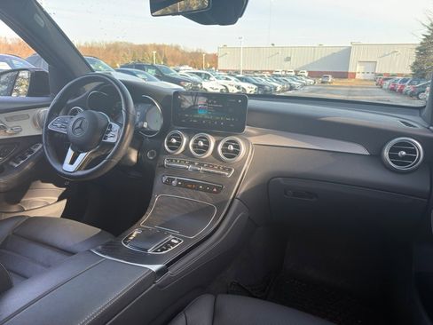 Used 2020 Mercedes-Benz GLC 300 4MATIC image 17
