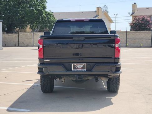 Used 2024 Chevrolet Silverado 2500 Custom w/ Custom Value Package AWD/4WD image 13