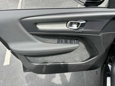 New 2025 Volvo XC40 B5 Core w/ Protection Package Premier image 11