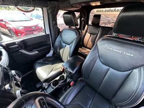 Used 2016 Jeep Wrangler Rubicon image 16