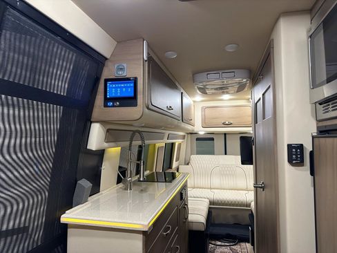 Used 2024 Mercedes-Benz Sprinter 3500 image 24