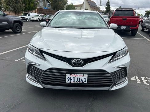 Used 2023 Toyota Camry LE w/ Convenience Package FWD image 5