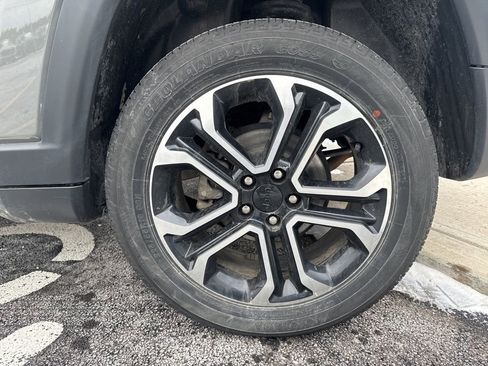 Used 2022 Jeep Compass Limited AWD/4WD image 11