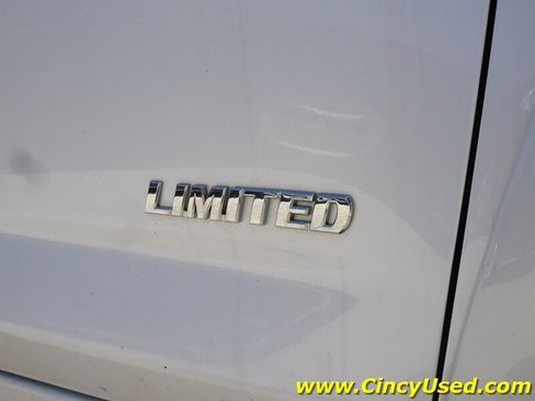 Used 2011 Toyota RAV4 Limited w/ Limited Extra Value Pkg AWD/4WD image 32