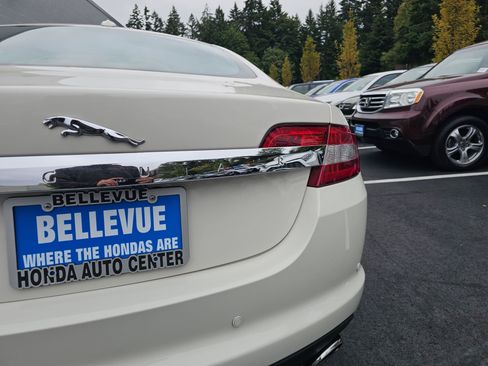 Used 2009 Jaguar XF Premium RWD image 17