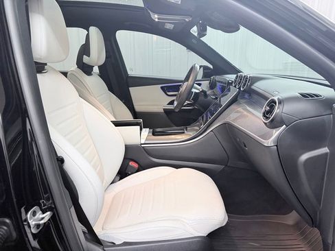 Used 2024 Mercedes-Benz GLC 300 image 40