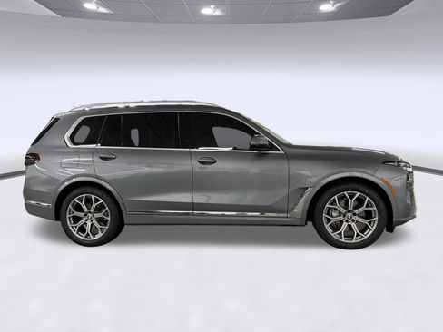 Used 2025 BMW X7 xDrive40i AWD/4WD image 7