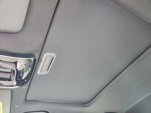 Used 2025 Mercedes-Benz C 300 Sedan image 16