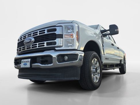 Used 2024 Ford F250 XLT image 25