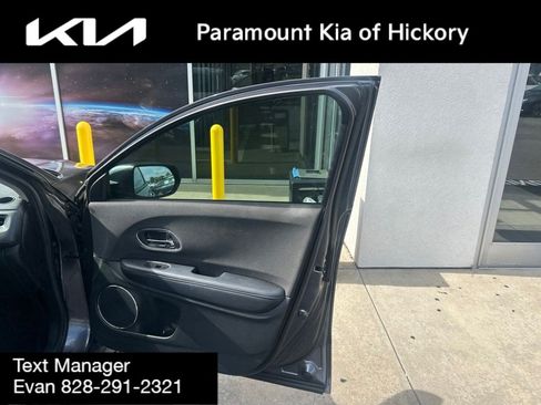 Used 2020 Honda HR-V EX image 10