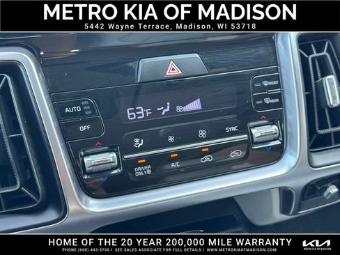 Used 2023 Kia Sorento EX AWD/4WD image 24
