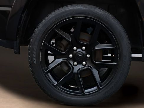 Used 2021 RAM 1500 Laramie AWD/4WD image 38