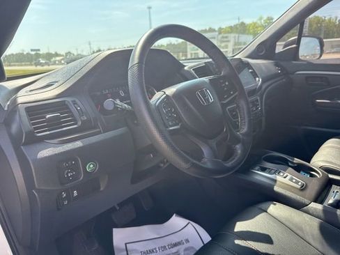 Used 2022 Honda Pilot TrailSport image 15