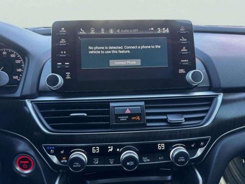 Used 2021 Honda Accord Touring image 29