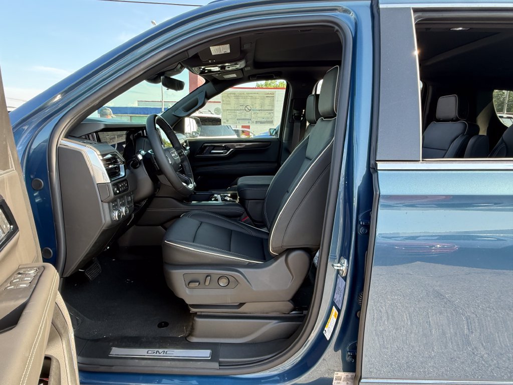New 2026 GMC Yukon XL Elevation w/ Elevation Premium Package AWD/4WD image 23