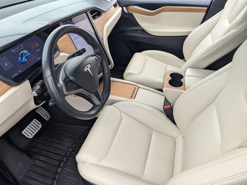 Used 2020 Tesla Model X Performance image 21