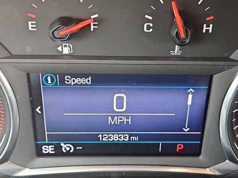 Certified 2020 GMC Acadia SLE FWD image 13