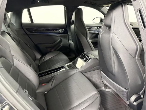 New 2026 Porsche Panamera image 25