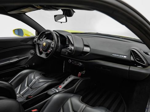 Used 2019 Ferrari 488 GTB RWD image 57