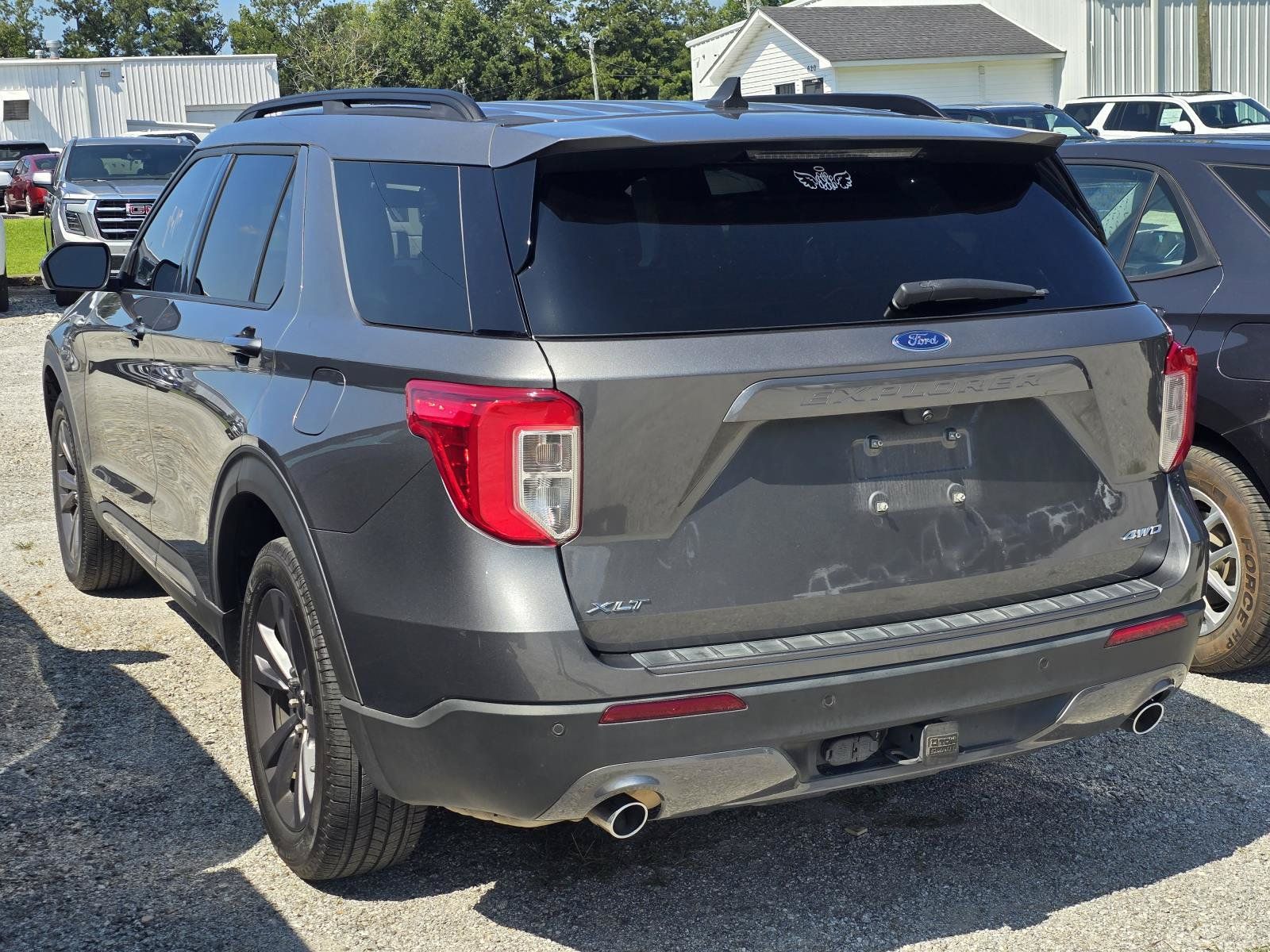Used 2023 Ford Explorer XLT w/ Equipment Group 202A AWD/4WD image 5