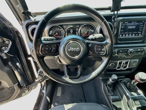 Used 2021 Jeep Wrangler Unlimited Sport AWD/4WD image 11