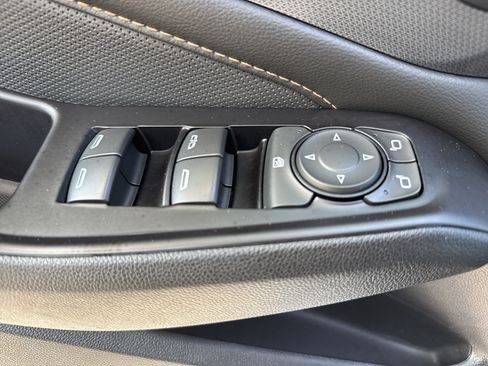Used 2018 Chevrolet Traverse Premier AWD/4WD image 15