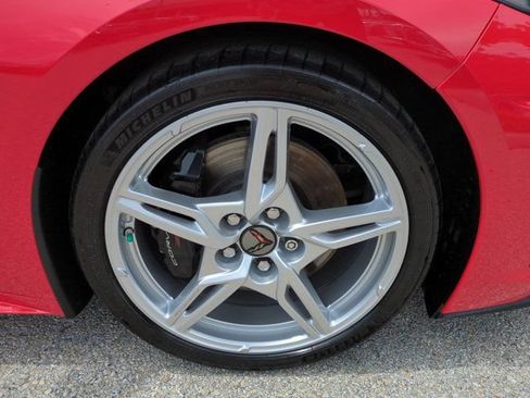 Used 2021 Chevrolet Corvette Stingray Preferred Cpe w/ Z51 Performance Package RWD image 10