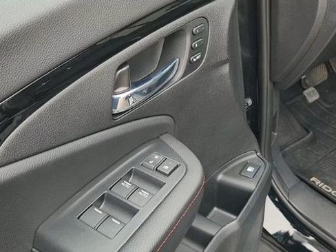 Used 2025 Honda Ridgeline Black Edition image 7