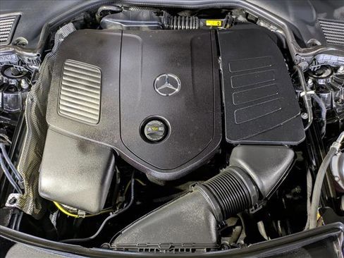 Used 2025 Mercedes-Benz C 300 Sedan image 22