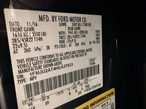 Used 2017 Ford Expedition Limited w/ Equipment Group 301A AWD/4WD image 10
