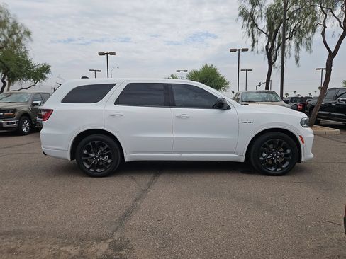 Used 2023 Dodge Durango R/T RWD image 4