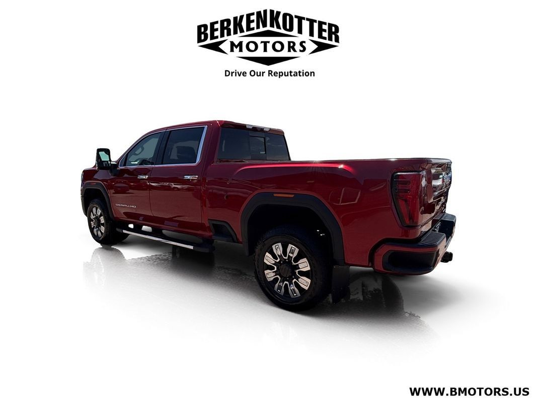 Used 2024 GMC Sierra 3500 Denali w/ Denali Reserve Package AWD/4WD image 5