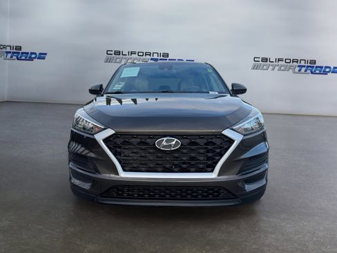 Used 2020 Hyundai Tucson SE image 2