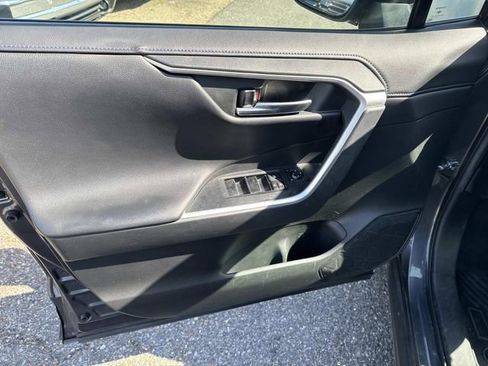 Used 2020 Toyota RAV4 XSE image 25
