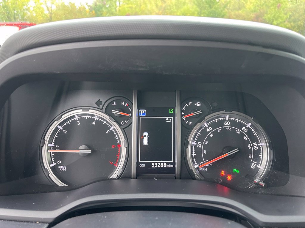 Used 2024 Toyota 4Runner Limited AWD/4WD image 9