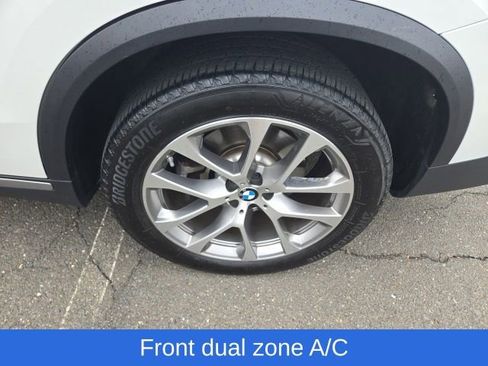 Used 2024 BMW X5 xDrive40i w/ Premium Package AWD/4WD image 14